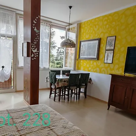 Garda In Euroresidence Apartment